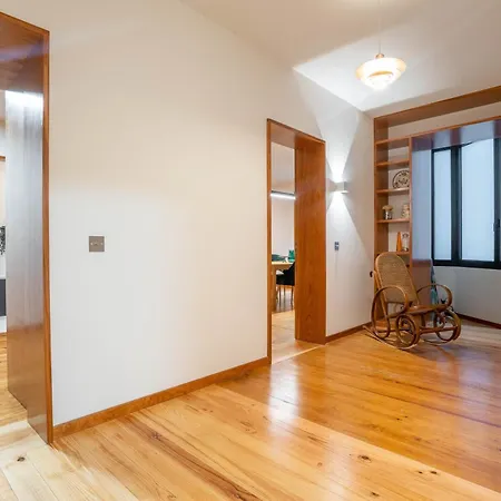 Sublime Downtown Retreat By Elsa, 180m2 Apartment Porto