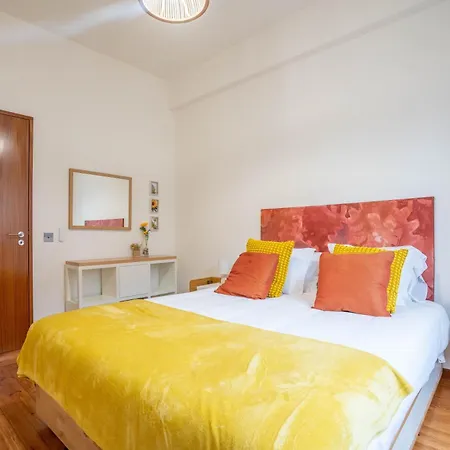 Sublime Downtown Retreat By Elsa, 180m2 Apartment Porto