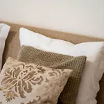 Sublime Downtown Retreat By Elsa, 180m2 *
