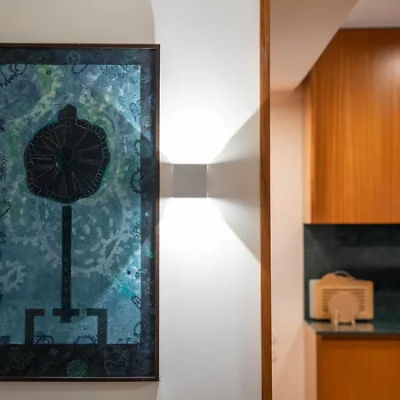 Sublime Downtown Retreat By Elsa, 180m2 *