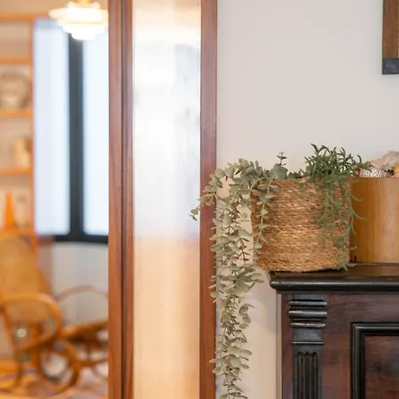 Sublime Downtown Retreat By Elsa, 180m2 *