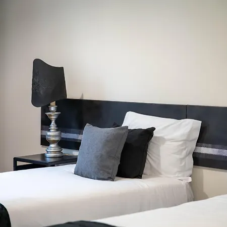 Sublime Downtown Retreat By Elsa * Porto