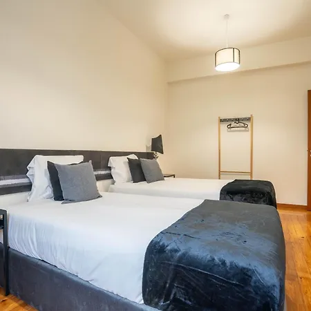 Sublime Downtown Retreat By Elsa, 180m2 아파트