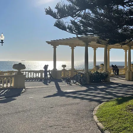 Sublime Downtown Retreat By Elsa, 180m2