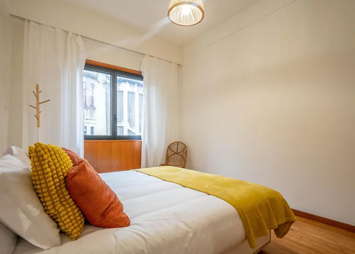 Sublime Downtown Retreat By Elsa, 180m2 Διαμέρισμα *