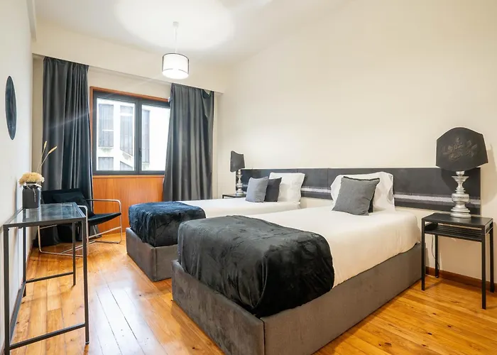 דירה Sublime Downtown Retreat By Elsa, 180m2 פורטו