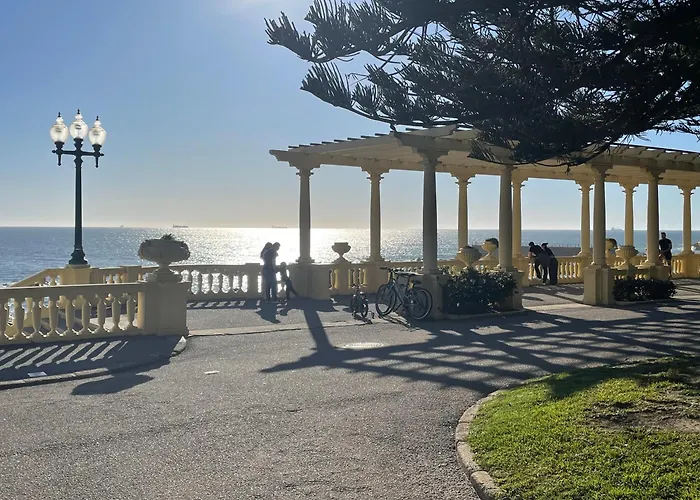 Sublime Downtown Retreat By Elsa, 180m2