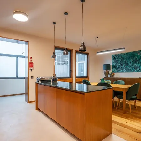 Sublime Downtown Retreat By Elsa, 180m2 Lejlighed *