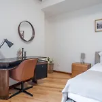 Sublime Downtown Retreat By Elsa, 180m2