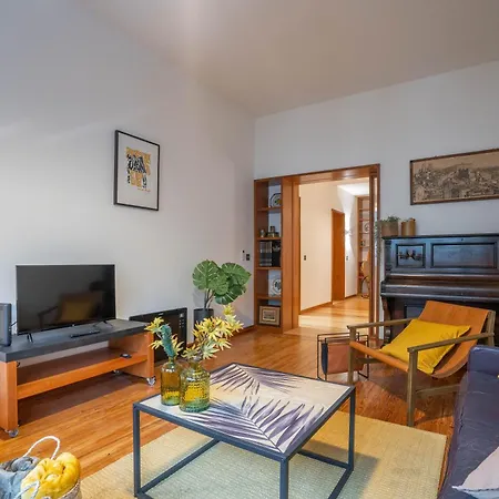 Sublime Downtown Retreat By Elsa, 180m2 Appartamento Oporto