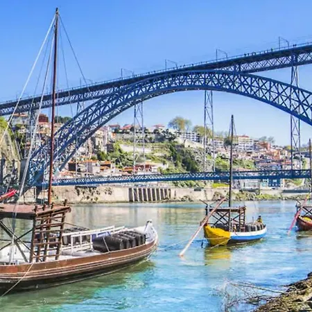 Sublime Downtown Retreat By Elsa, 180m2