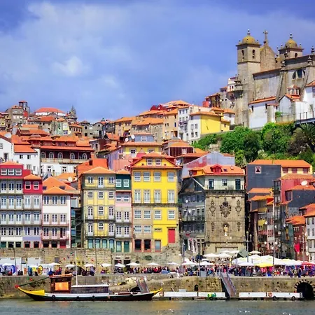 Sublime Downtown Retreat By Elsa, 180m2 Oporto